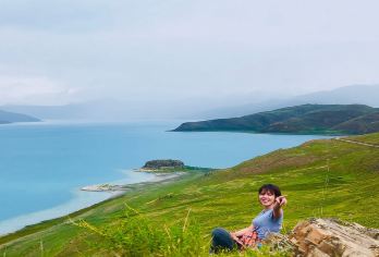 新品｜羊湖错峰游！2人私享/16人经济，省心解锁圣湖极蓝盛景【错峰出游超舒适：晨起中午出发避开人群，半天行程轻松惬意，省时省力，有效缓解高反不适。】