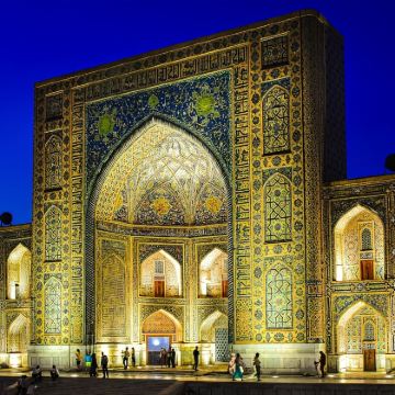 塔什干至撒马尔罕阿弗拉西阿卜高铁日游