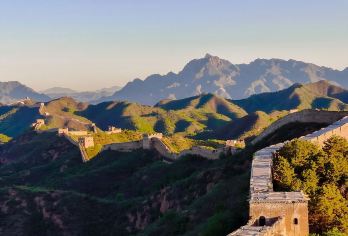 金山岭长城日游【Hiking The Great Wall】【北京周边保存完好的古长城，也是明长城杰出的代表之一，对于喜爱长城的你来说是不能错过的选择！】