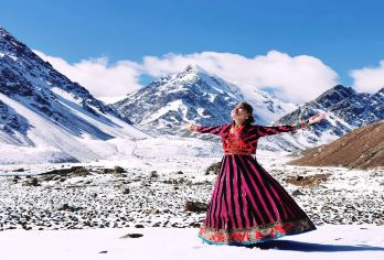张掖巴尔斯雪山+七彩丹霞一日游（小拼团/包车游）【[多套餐可选]纯玩：大巴拼团、小车拼团、5/7/9座包车游】