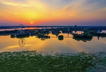 【旅小皖/私家团】阜阳八里河风景区一日游【[优选资源]本地社+本地司/导+本地用车，本地土著带你玩转阜阳精华景点。】