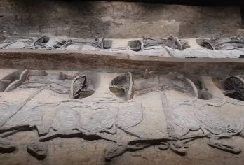 荆州楚王车马阵半日：时间自由+上门接送+可含讲解+2-8人团【荆州市区接送，出发时间任选，更自由更轻松。】