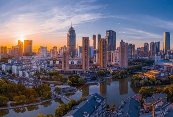 中国南京+牛首山  +中山陵+梧桐大道上门接送行程可调【专车加送，】