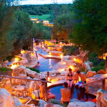 墨尔本莫宁顿半岛温泉包车一日游