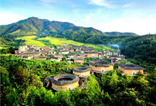 南靖田螺坑土楼群+初溪古村落景区一日【[玩法升级]酒店门口接看四菜一汤田螺&初溪土楼】