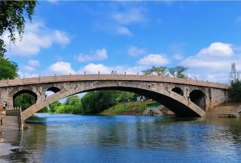 赵州桥+柏林禅寺一日【包车游】二环内上门接送，多种车型供您选【包车时间自由，畅游历史古迹赵州桥】