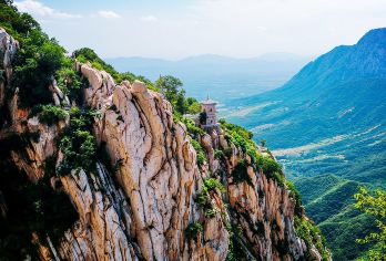 少林寺一日游【郑州出发】【全天游禅宗少林，武术表演、常住院、塔林一价全包，自由活动有更多选择】