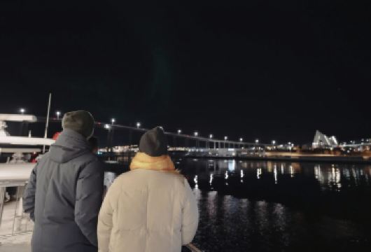 挪威 特罗姆瑟出发 探寻北极光经典游船之旅 夜游欣赏峡湾【欣赏北冰洋挪威峡湾的壮丽景色，与山脉、大海相遇】