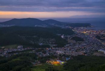 日本北海道包车札幌-小樽-往返 可定制旭川/美瑛/登别多日【专属客服和本地中文司机，一家一团包车】