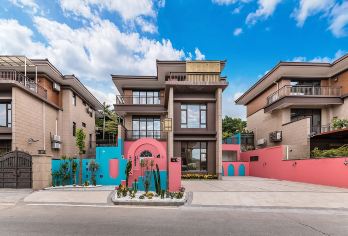 清远熹乐谷水上乐园7房13床真温泉泳池别墅+KTV烧烤+麻将【别墅内带私家6个温泉泡池入户+泳池+KTV+烧烤+麻将+儿童儿童亲自子乐园，配套齐全。】