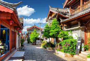 大理出发：丽江古城+白沙古镇一日游【私家团】【私家小团丨小众玩法丨纯玩无购丨独立包车丨行程可调丨随停随走丨时间自由丨上门接送】