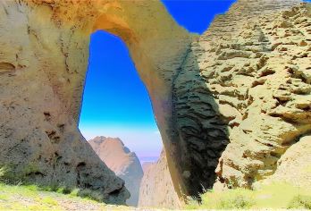 阿图什天门景区一日游【大自然的鬼斧神工】【[贴心服务]景区首大门票+包车随车饮用水】