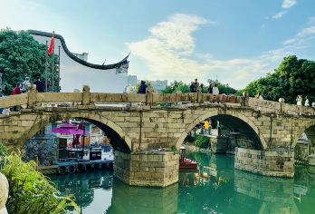 福建福州一日游：上下杭+烟台山+梁厝村【纯玩8人小团无购物】【[行程自由]福州多个景点（如：三坊七巷、福建博物馆）可自由更换游玩。司导全程配合，贴心服务+说走就走】