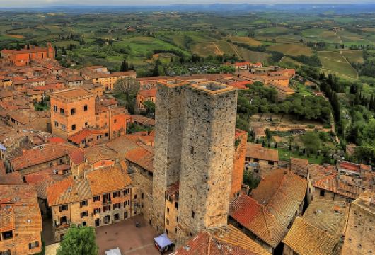 圣吉米尼亚诺+锡耶纳+托斯卡纳田园午餐+圣母百花大教堂【一日内领略佛罗伦萨的艺术瑰宝与托斯卡纳的田园诗意，体验时间旅行者般的沉浸感】