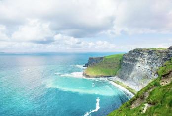 悬崖尽头是自由：莫赫一日游，邂逅爱尔兰动魄的海岸线【包车游不拼车|中文司机服务|景点可调|可定制多日游】