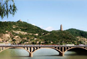 延安市内一日活动【 宝塔山+革命纪念馆+杨家岭旧址+枣园旧址】【延安当地旅行社，一手地接 ，让您放心选择，安心出游】