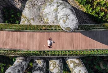 越南岘港巴拿山一日游【网红打卡金佛托手桥|高山缆车】【[自营地接快速出票]景区直接合作】