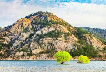 青岛崂山+仰口+青山渔村一日游 可拼团/可包车/网红打卡A【专车接送，环游世界，畅游90+国家地区，900+城市】