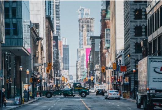 多伦多市区+多伦多大学 一日游【[影视之旅]前往多伦多大学、古酿酒厂等备受好莱坞导演青睐的拍摄取景地，漫步其中。】