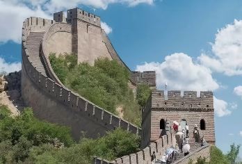 私人八达岭长城之旅（配备会说英语的司机）【根据您的需求定制行程开始时间 自由活动时，按照自己的节奏探索长城 包含从北京往返的私人交通】