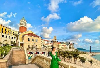 富国岛南部一日游+午餐+酒店接送【白沙滩+护国寺+富国监狱】【[SAO沙滩]越南醉美的白沙滩，细腻悠长，超级美丽~】