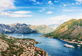 科托尔+佩拉斯特+莫斯特尔山海交响之旅【游览科托尔湾明珠，探索波黑文明古城，打卡世界遗产老桥，聆听奥斯曼与地中海文明交融故事。】