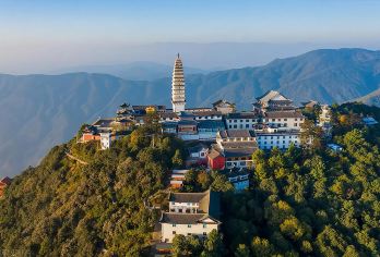 大理鸡足山一日游：门票+索道+观光车+纯玩无购物【[佛教文化]鸡足山是佛教禅宗初祖迦叶尊者的道场，十大佛教名山之一，有祝圣寺、金顶寺等众多古寺】