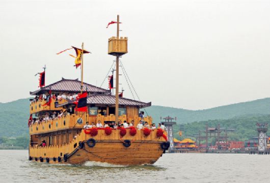 无锡三国城+水浒城一日游【含门票+送游船+可自驾】【纯玩 无自费景点 畅游三国豪情 放心出游 可自驾游】