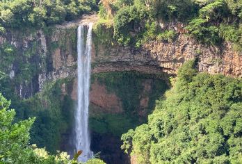 毛里求斯-蓝湾-夏玛尔瀑布-七色土自然桥中文包车8小时一日游【毛里求斯+蓝湾+夏玛尔瀑布+七色土+自然桥南部之旅[中文专车+行程可调]】