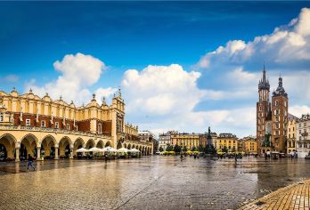 波兰克拉科夫奥斯威辛-比克瑙和维利奇卡盐矿一日游【含门票】【观赏一部关于德国奥斯维辛解放的精彩纪录片，深入了解奥斯威辛和比克瑙集中营的辛酸故事】