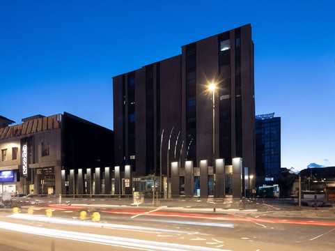 贝斯特韦斯特行政套房酒店