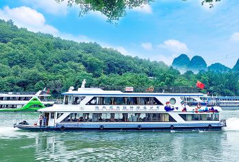 桂林漓江四星游船/漓江三星游船一日游丨含餐|全景漓江4小时【[纯玩保证]无年龄限制，品质纯玩之旅，行程线路透明，全程不进购物店，无任何强制消费！】