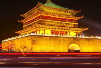 西安市区一日游【西安城墙+回民街+大雁塔+大唐不夜城】【陕西历史博物馆+西安城墙+回民街+大唐不夜城+大雁塔喷泉[定制包车游]】