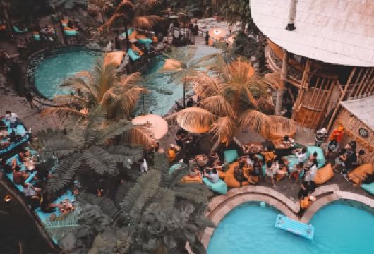 巴厘岛罗威纳追海豚日游看日出【C套餐：追海豚+网红秘境俱乐部【[优质服务]线上中文客服全天服务，让您出行无忧！】