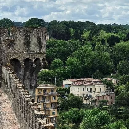 一日串联罗马后花园：布拉恰诺包车一日游
