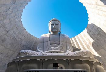 日本北海道头大佛+定山溪温泉+小樽+白色恋人一日游【中文导游【快速确认，微信群实时沟通，中文司导精彩讲解】