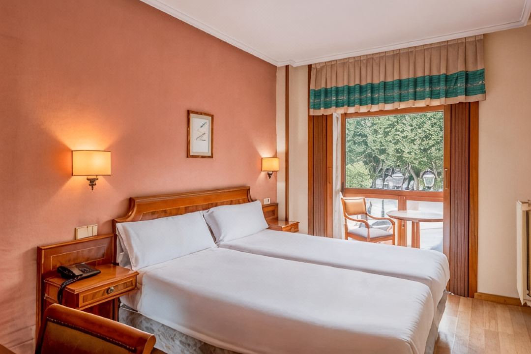 B&B HOTEL Gijón Centro Begoña