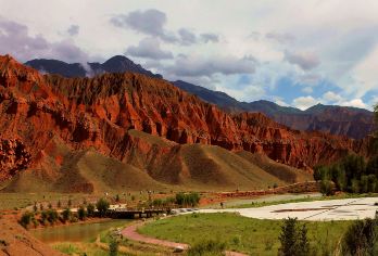 拉脊山+阿什贡七彩峰丛景区+中华福运轮+清清黄河包车一日游【[美到词穷]感受大自然的鬼斧神工，湿地、村庄、高山、草原、河流近在眼前！】
