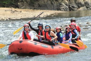 沙巴九鲁河刺激漂流~可选红树林|四人成团|自助午餐|中文导游【市区酒店上门接送，中文导游服务，完整的教学流程】
