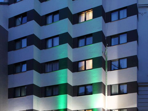 维也纳市假日酒店