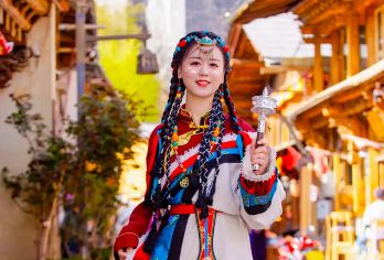 丽江出发香格里拉一日游【虎跳峡+独克宗古城+依拉草原】【[当天往返]当地师傅早出晚归带您畅游香格里拉，看不一样的风景，体验少数民族风俗】