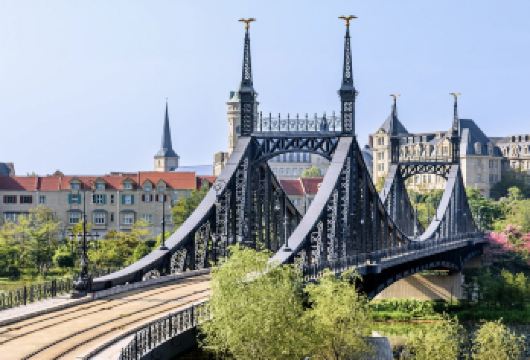 东莞可园+下坝坊+松山湖+鸦片战争博物馆一日|包车游上门接送【私家旅行：一单一团，不拼客，专属旅行；品质服务：5座/7座车上门接送，专职司机护航】