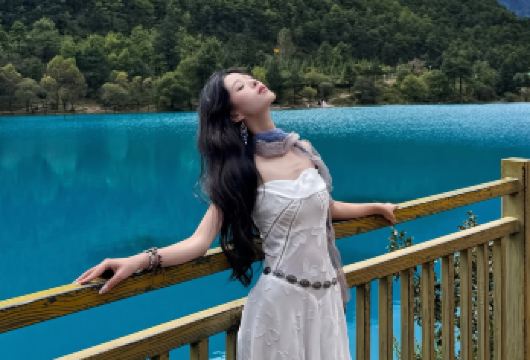 丽江包车一日游：古城上门接送+可选玉龙雪山，拉市海，市区景点【[实力保障]一日游集团品质严选线路，拥有自己的车队、司机，全程品质把控，专业一手资源】