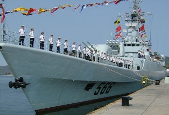 大连潜艇博物馆+军港+日俄监狱一日活动·旅顺深度游+上门接送【旅顺经典：追寻历史，一个旅顺口，半部近代史】