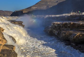 【含导游】南泥湾+壶口瀑布+知青旧居+黄土高坡观景台一日游【延安市宝塔区（老城区）范围内上门接送、一人也发团】