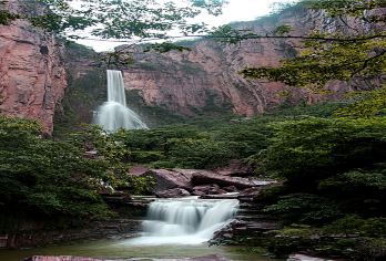 九莲山景区一日游【纯玩含门票+车费＋景区交通车45元自理】【绕过西莲寺顺着流水行进，一切原生态的景观就在脚下】