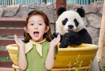 北京动物园+八达岭长城一日游【精选小团◉亲子甄选◉专车接送】【[臻享品质]24H专业客服在线，私密性高、灵活性强、一家一团、路线多样化带给您不一样的旅行体验！】