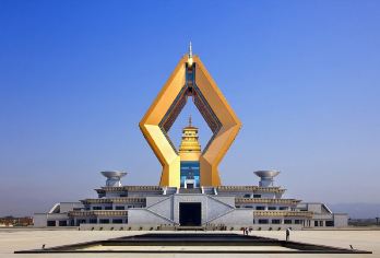 西安西线包车游（ 法门寺+乾陵一日游）【产品采用2-8人精致小团模式，告别拥挤，游客可以根据自己的兴趣随时走停，享受更自由、个性化的旅行体验】