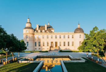 宁夏镇北堡西部影城+酒庄+漫葡小镇一日游【景点可调整】【[安全出行]当地专业司机，驾龄久，线路熟悉，熟知当地风土人情】