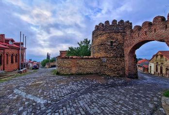 西格纳吉（爱之城）+女修道院+红酒体验+第比利斯海（包车）【解锁格鲁吉亚爱之城的千年浪漫，体验古老的红酒文化，让爱在情人之间流淌】